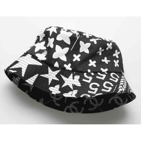 Chanel 22P Black White Graffiti CC Silver Logo Sun Cloche Bucket Hat L Large - Picture 3 of 12
